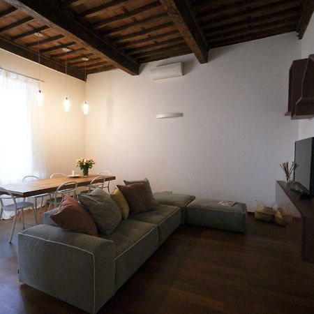 Tabacchi Luxury Apartment In Lucca Historical Center Near Toll Parking Exterior photo